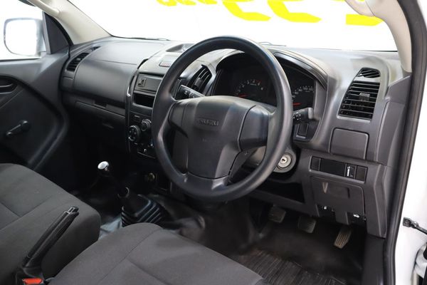 2020-Isuzu-D-Max-250C-Fleetside-Single-Cab image:10