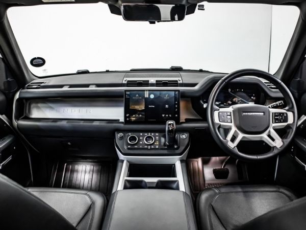 2025-Land-Rover-Defender-110-D350-X-Dynamic-HSE image:13