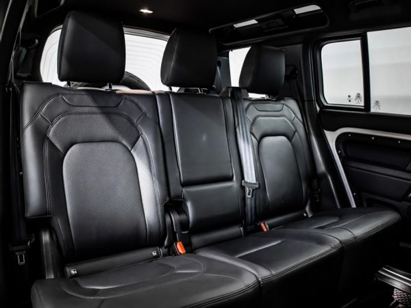 2025-Land-Rover-Defender-110-D350-X-Dynamic-HSE image:19