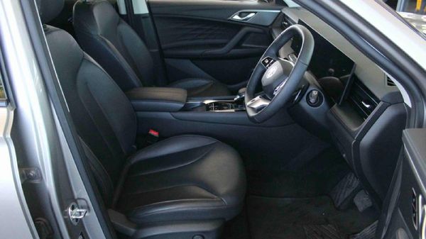 2025-MG-HS-20T-Lux-Auto image:10