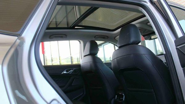 2025-MG-HS-20T-Lux-Auto image:14