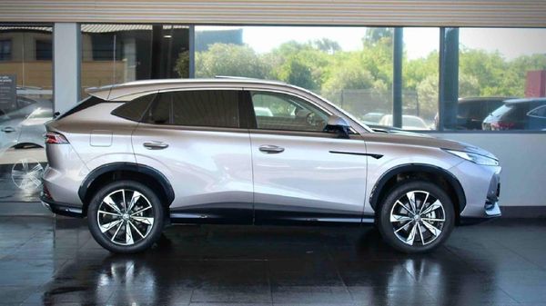 2025-MG-HS-20T-Lux-Auto image:3