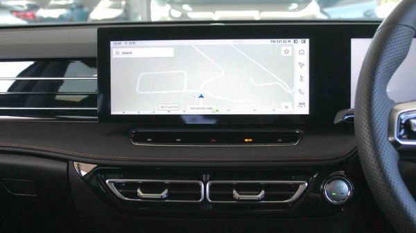2025-MG-HS-20T-Lux-Auto image:8