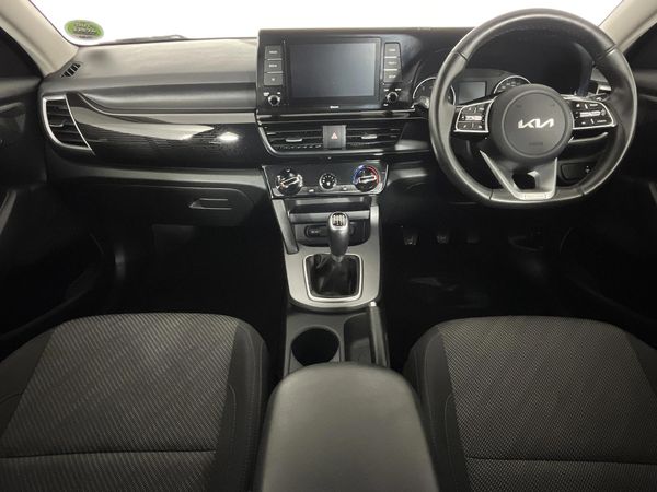2024-Kia-Seltos-15D-EX image:1