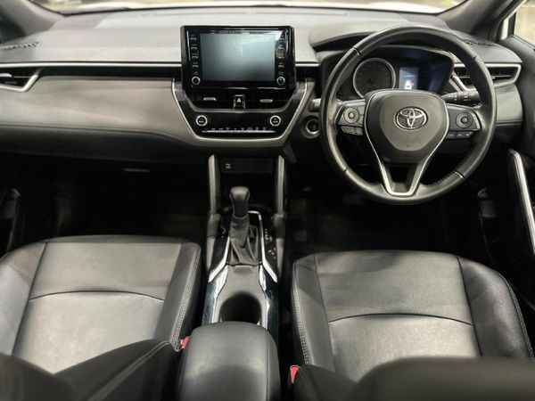 2023-Toyota-Corolla-Cross-18-XS image:11