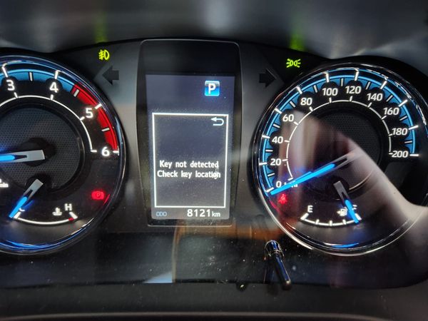 2026-Toyota-Hilux-28-GD-6-RB-Legend-RS-Auto-Double-Cab-mHev image:9