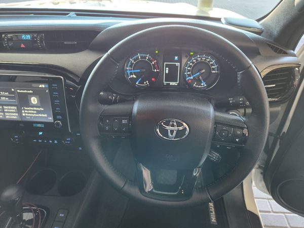 2026-Toyota-Hilux-28-GD-6-RB-Legend-RS-Auto-Double-Cab-mHev image:8