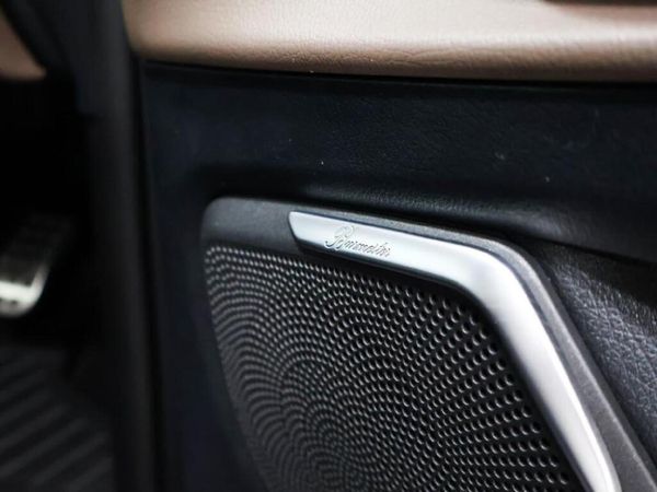 2020-Mercedes-Benz-V-Class-V-300d-Exclusive image:15