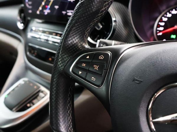 2020-Mercedes-Benz-V-Class-V-300d-Exclusive image:16