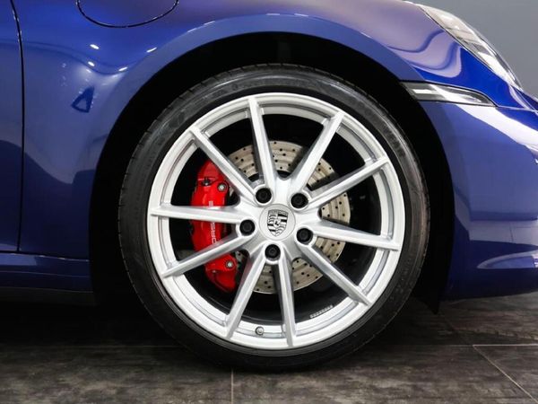 2019-Porsche-911-Carrera-S image:11