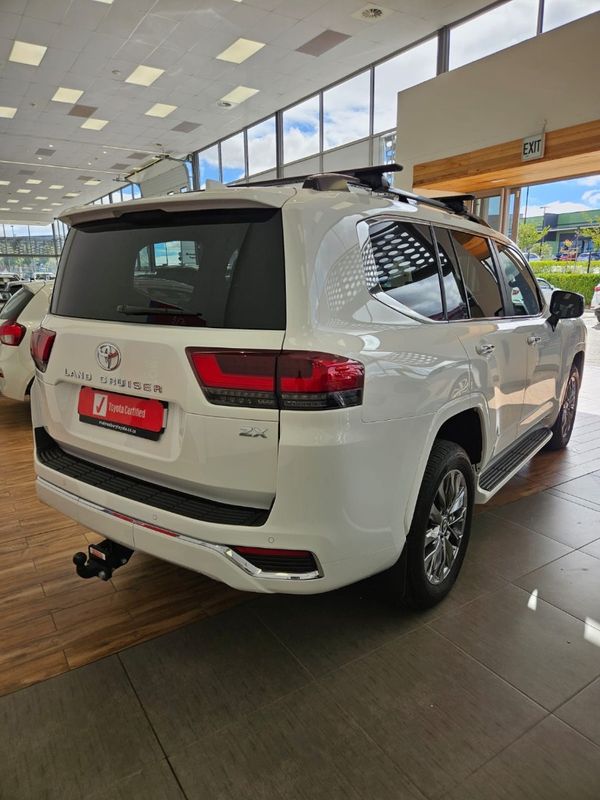 Used Toyota Land Cruiser 300 V6 3.3 D ZX for sale in Western Cape