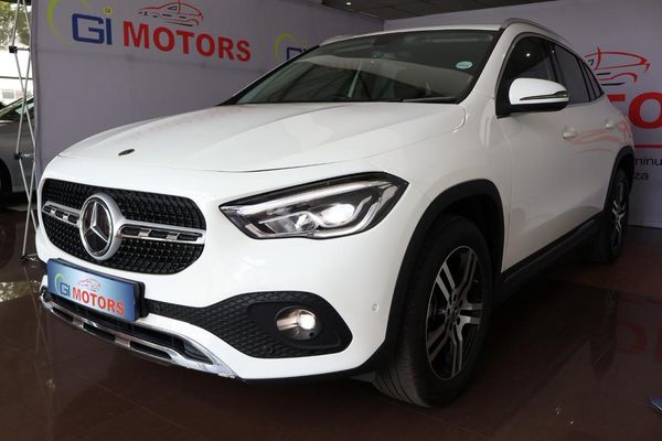 2023-Mercedes-Benz-GLA-200-Progressive-Auto image:1