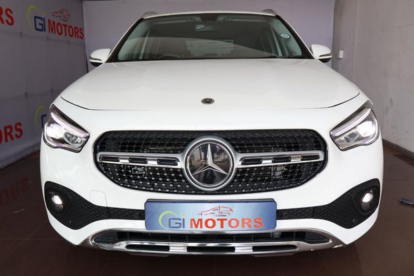 2023-Mercedes-Benz-GLA-200-Progressive-Auto image:2