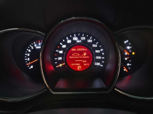 2014-Kia-Rio-14-Tec-5-dr-Auto image:13