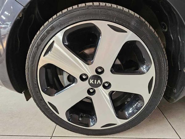 2014-Kia-Rio-14-Tec-5-dr-Auto image:6