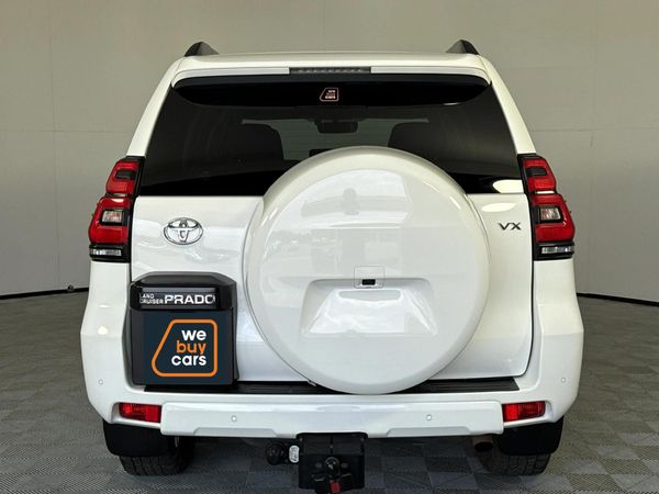 2017-Toyota-Land-Cruiser-Prado-40-V6-VX-Auto image:16