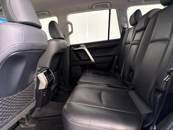2017-Toyota-Land-Cruiser-Prado-40-V6-VX-Auto image:3