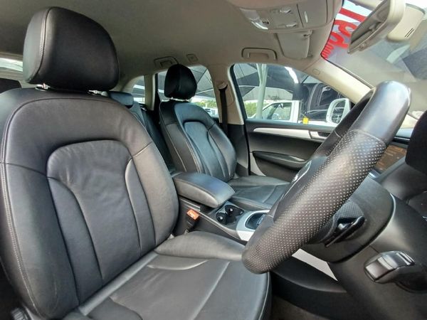 2011-Audi-Q5-20-TFSI-quattro-Auto image:14