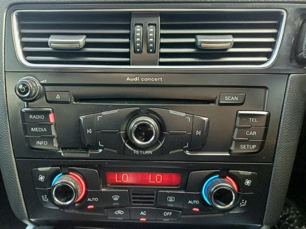 2011-Audi-Q5-20-TFSI-quattro-Auto image:16