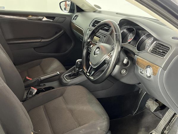 2017-Volkswagen-Jetta-GP-14-TSI-Comfortline-Auto image:9