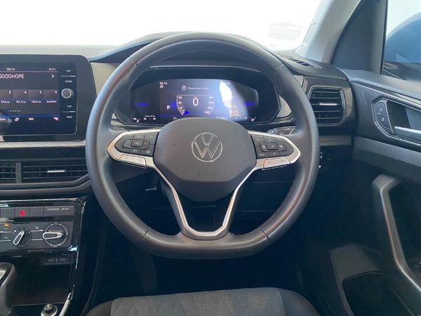 2025-Volkswagen-T-Cross-10-TSI-Life-Auto image:9