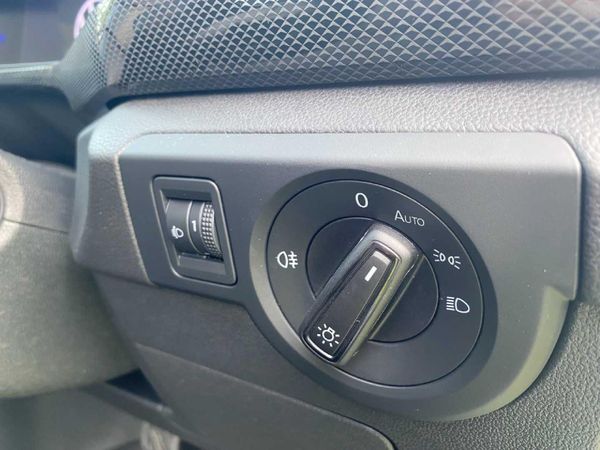 2025-Volkswagen-T-Cross-10-TSI-Life-Auto image:17