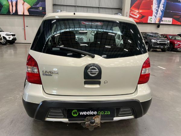 2014-Nissan-Livina-16-Acenta-X-Gear image:4
