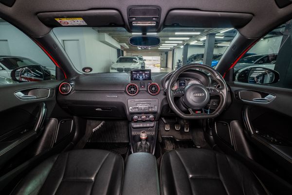 2016-Audi-S1-20-TFSI-Sportback-quattro image:12