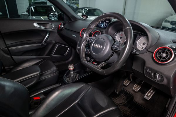 2016-Audi-S1-20-TFSI-Sportback-quattro image:13