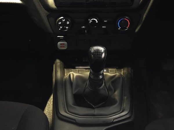 2025-Isuzu-D-Max-19-DDI-HR-L-Double-Cab image:9