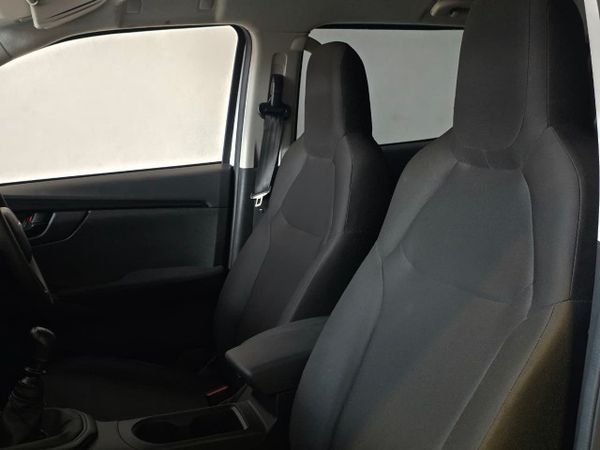 2025-Isuzu-D-Max-19-DDI-HR-L-Double-Cab image:11