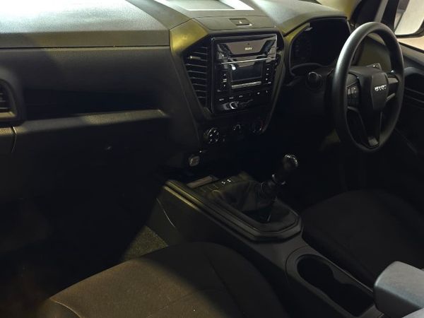 2025-Isuzu-D-Max-19-DDI-HR-L-Double-Cab image:12