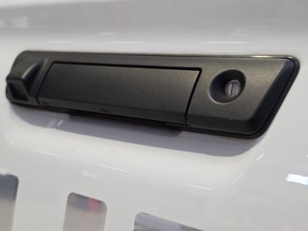 2025-Isuzu-D-Max-19-DDI-HR-L-Double-Cab image:15