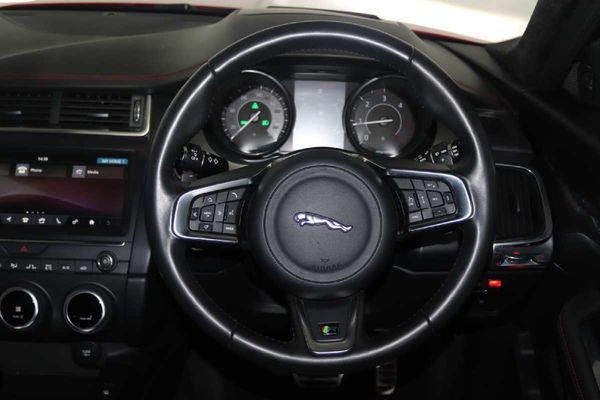 2018-Jaguar-E-Pace-D180-20D-First-Edition-132kW image:11