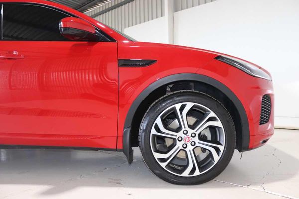2018-Jaguar-E-Pace-D180-20D-First-Edition-132kW image:14