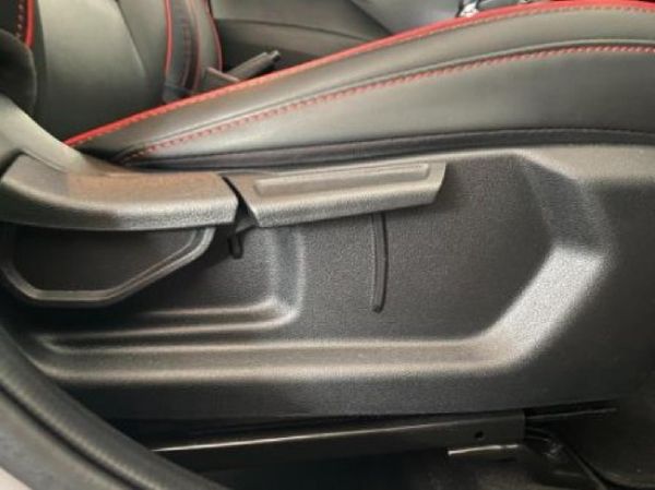 2022-Hyundai-Grand-i10-12-Fluid image:27