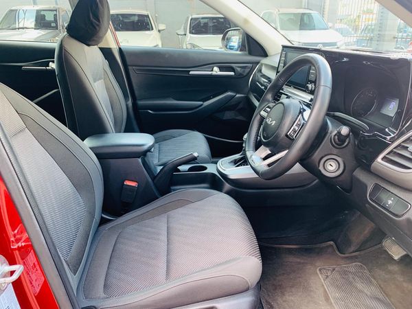 2023-Kia-Seltos-16-EX-Auto image:2