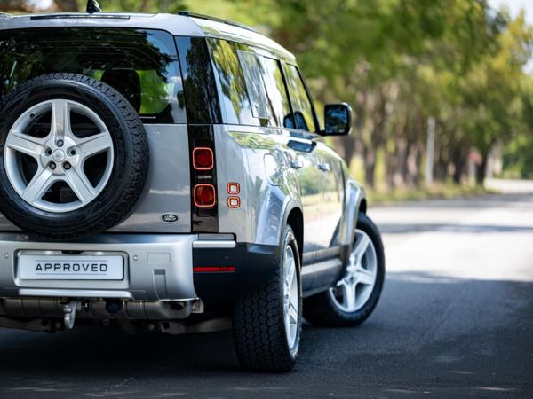 2023-Land-Rover-Defender-110-D300-SE-221kw image:18