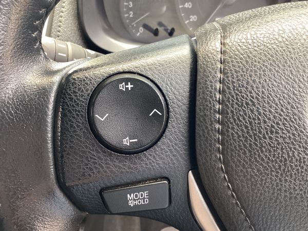 2019-Toyota-Yaris-15-XS-Auto-5-dr image:11
