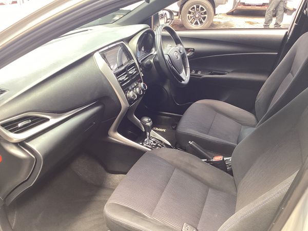 2019-Toyota-Yaris-15-XS-Auto-5-dr image:8