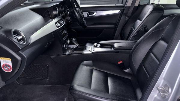 2011-Mercedes-Benz-C-Class-C-200-BE-Avantgarde-Auto image:20
