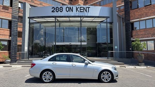 2011-Mercedes-Benz-C-Class-C-200-BE-Avantgarde-Auto image:7