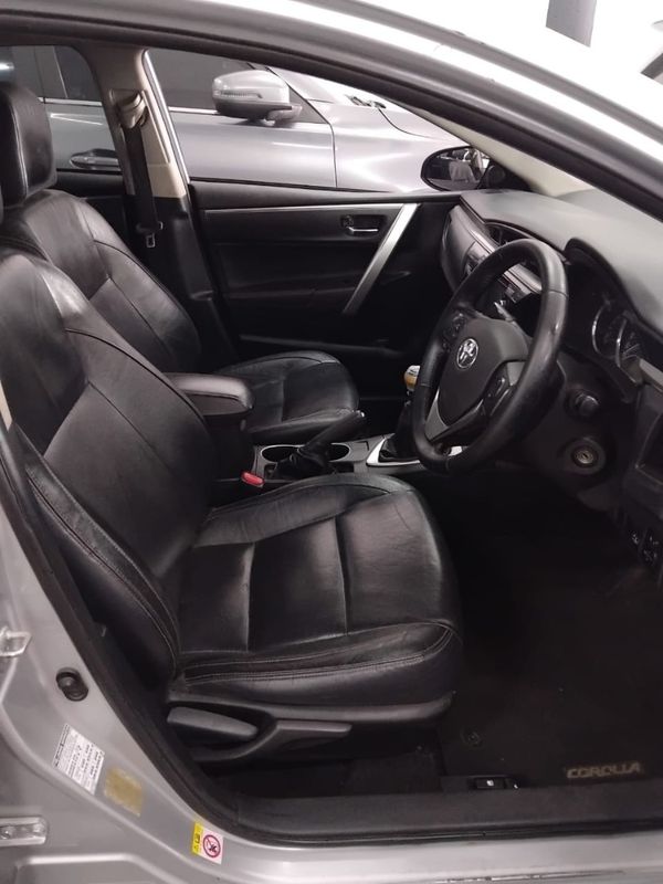 2016-Toyota-Corolla-16-Prestige-Petrol-Manual image:5