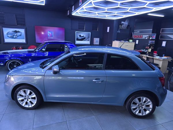 2012-Audi-A1-Audi-A1-3-Door-14TFSI-Ambition image:17