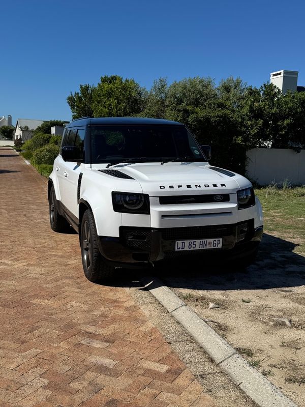 2023-Land-Rover-Defender-110-D300-HSE-X-Dynamic image:1