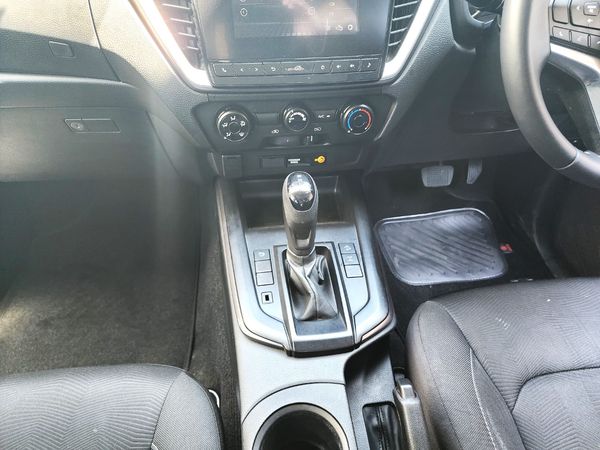 2023-Isuzu-D-Max-19-DDI-HR-LS-Auto-Double-Cab image:11