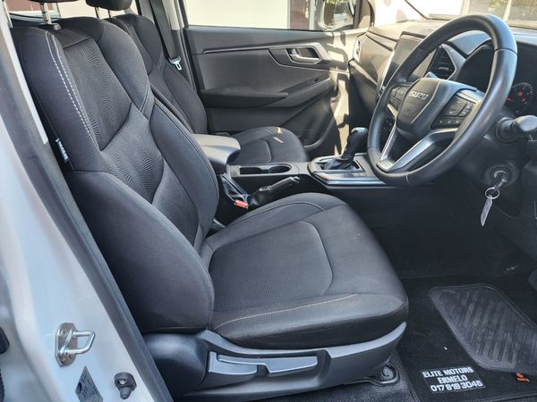 2023-Isuzu-D-Max-19-DDI-HR-LS-Auto-Double-Cab image:5