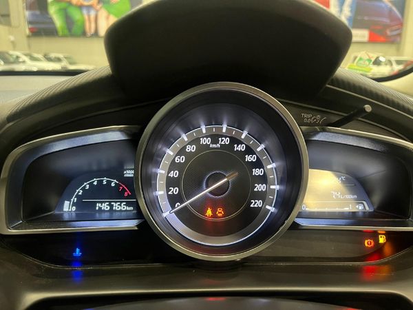 2015-Mazda-2-15-Individual-5-dr image:10