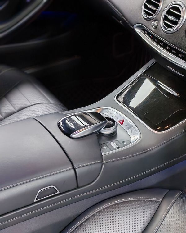 2018-Mercedes-Benz-S-Class-S-500-Coupe image:9