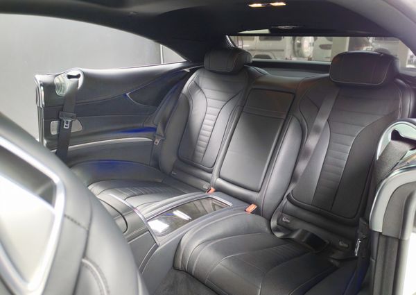 2018-Mercedes-Benz-S-Class-S-500-Coupe image:11